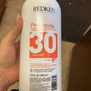 Redken 30volume developer